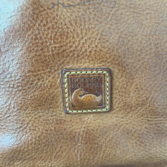 Dooney & Burke Elegant Brown Leather Handbag - Picture 3 of 17